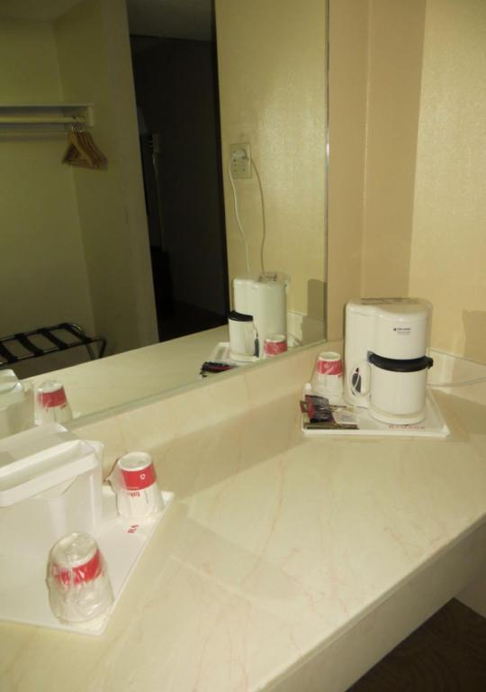 Ramada By Wyndham Downtown Hotel DEN