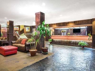 Ramada By Wyndham Downtown 3* DEN