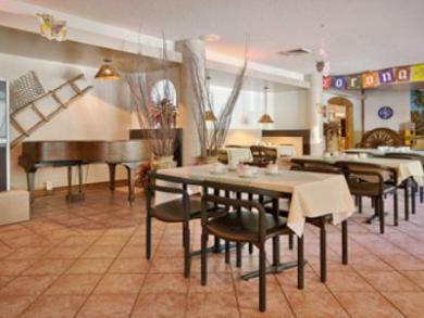 Hotel Ramada By Wyndham Downtown
