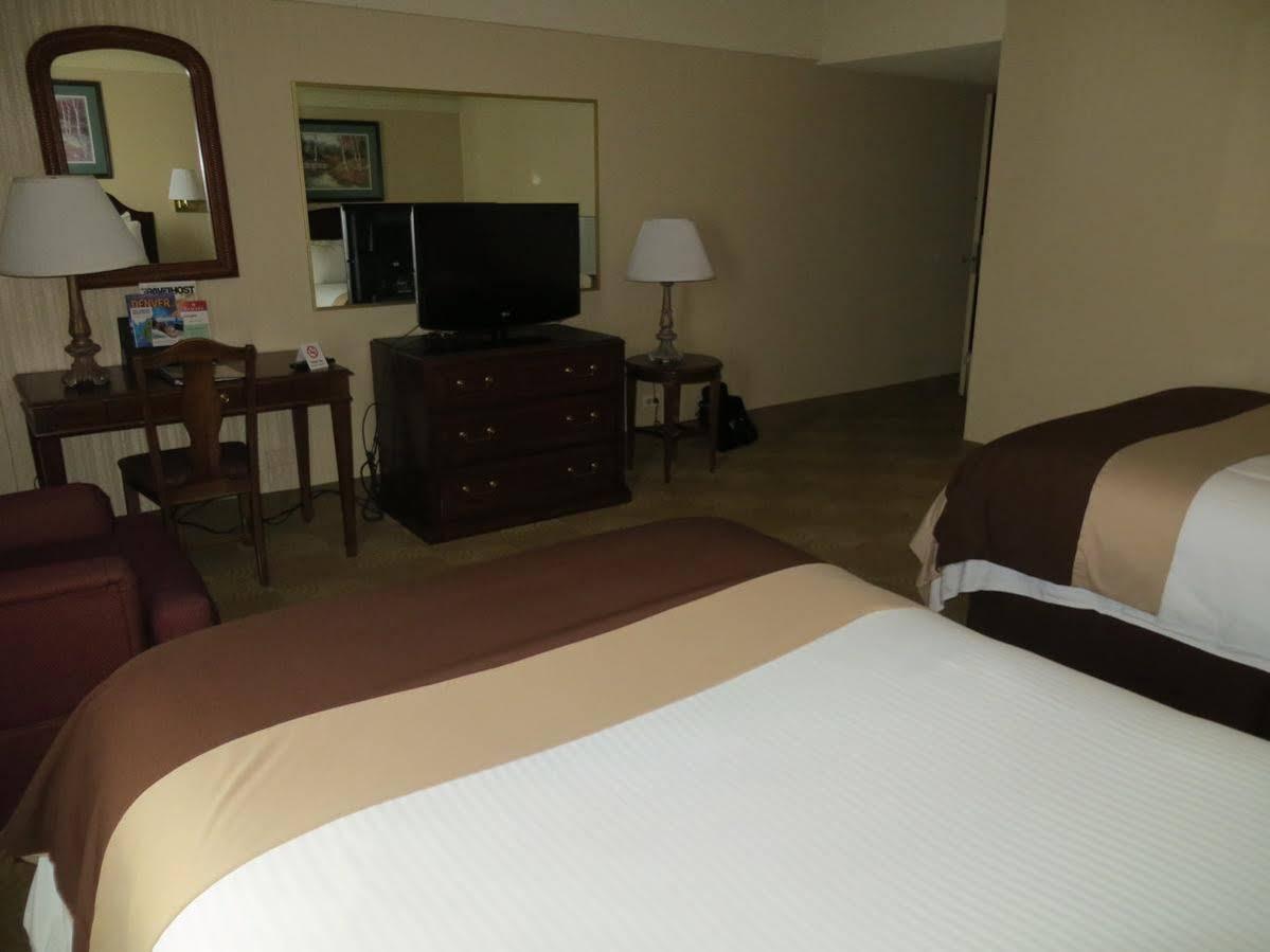 Hotel Ramada By Wyndham Downtown DEN